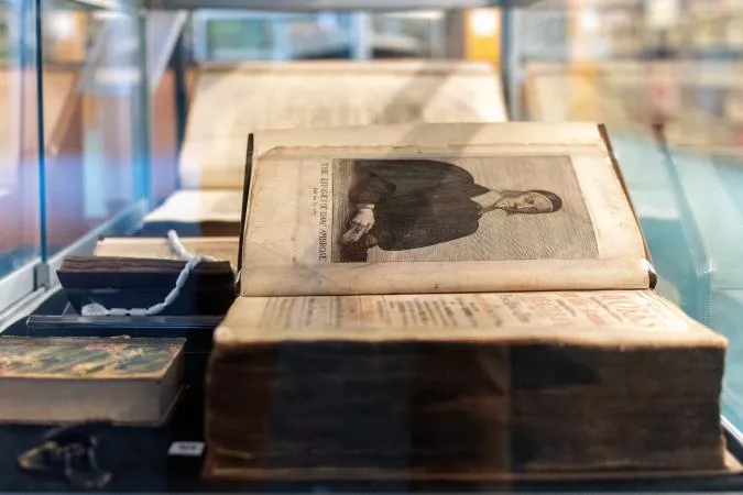 Library Rare Book Display March 2022-28